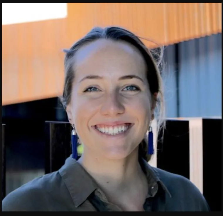 Headshot of Rachel Wehr